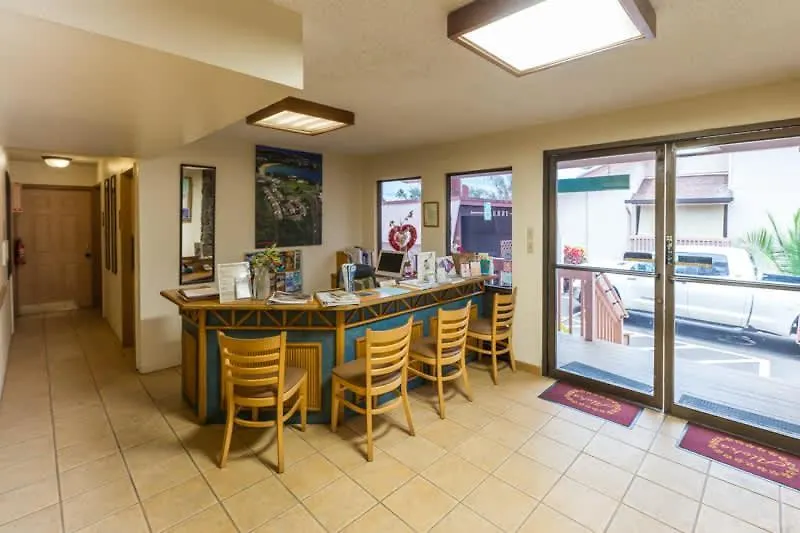 Beachfront Bungalow Walk To Ocean & Restaurants Lihue