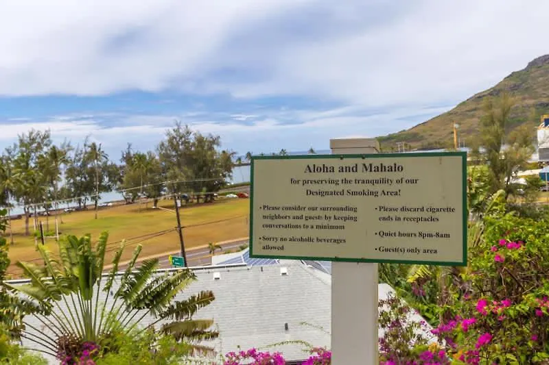 Beachfront Bungalow Walk To Ocean & Restaurants Lihue